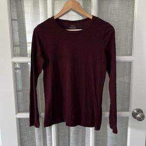Banana Republic Factory Malibu Long sleeve Tee S maroon